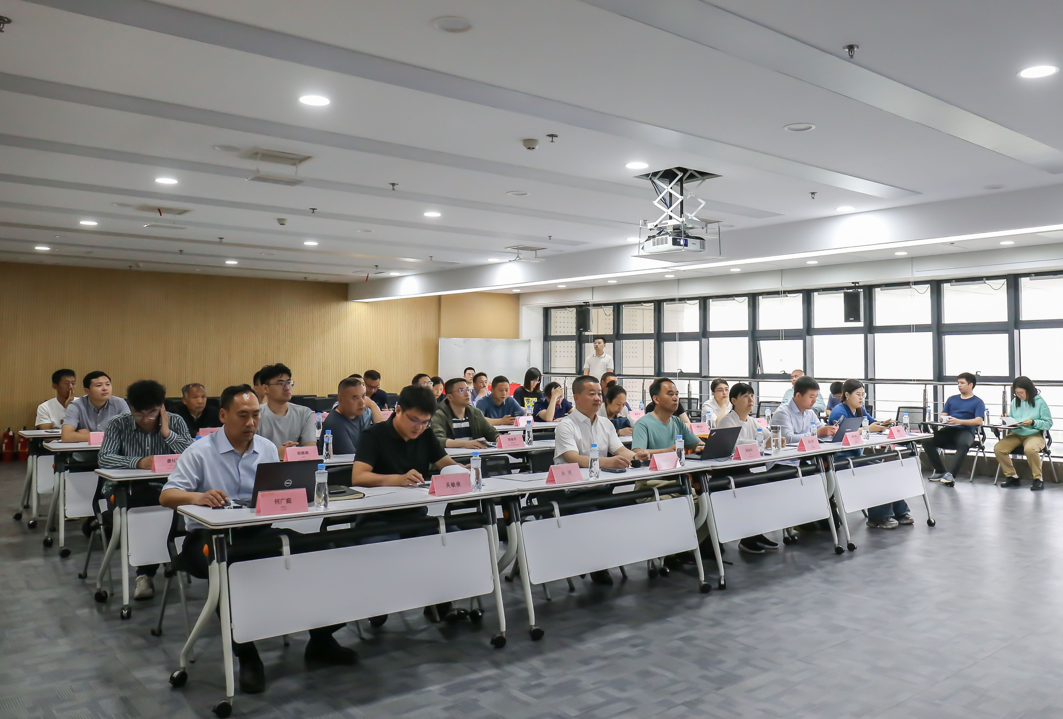 1719196922801983.jpg IMG_5797_1.jpg